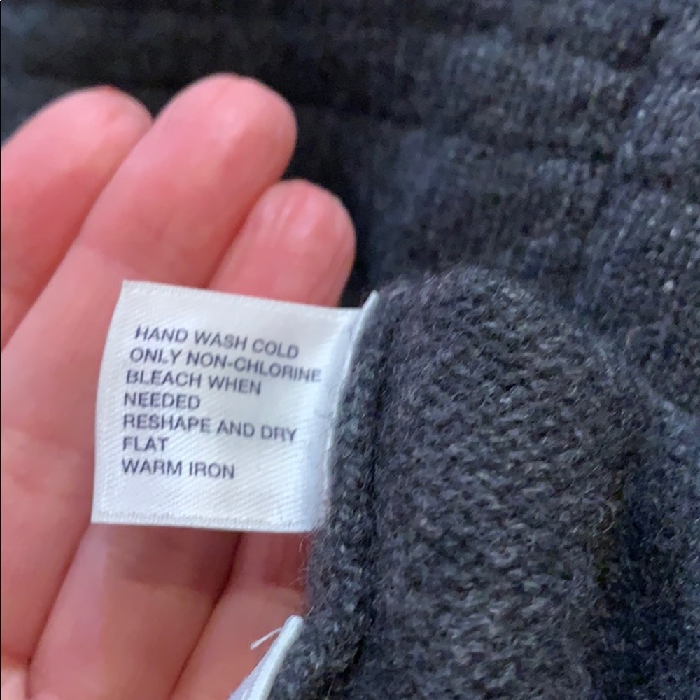 GAP SWEATER - Picture 4 of 5